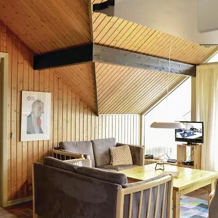 Two Bedroom Holiday In Дом отдыха *
